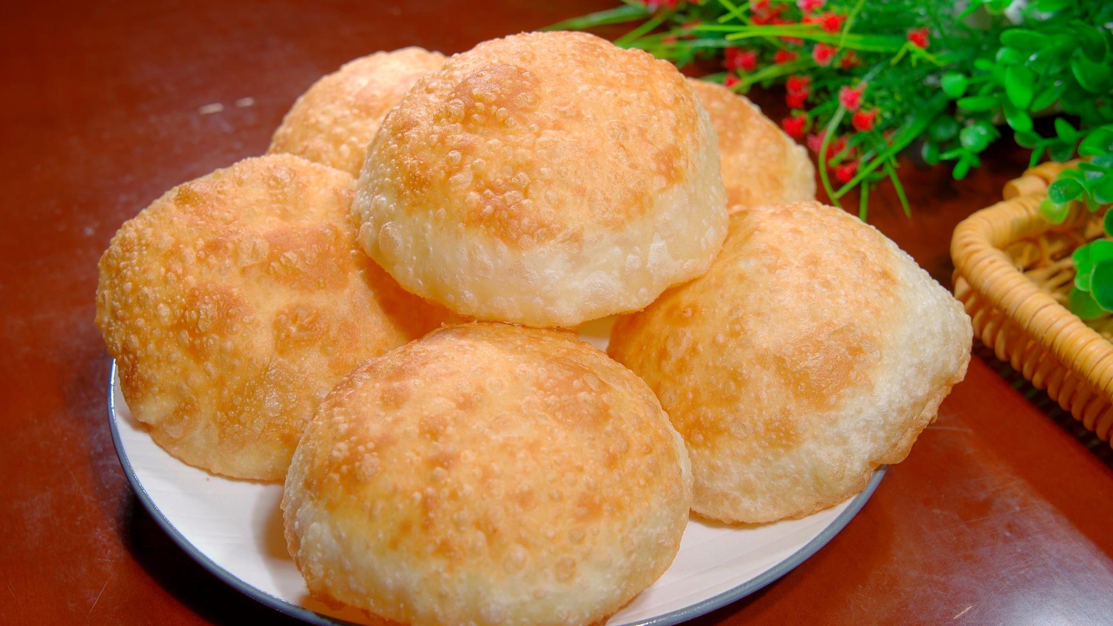 教你炸烫面油饼，不用发面个个空心鼓大泡，柔软好吃，凉了也不硬