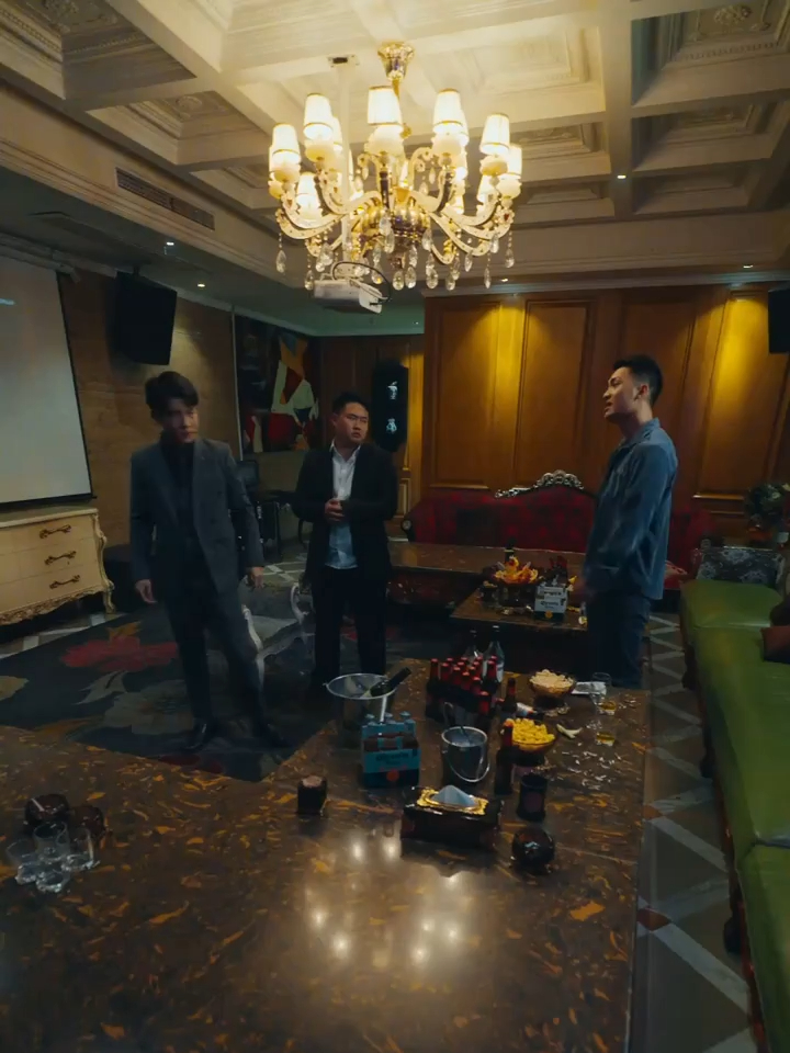 都市之最强狂兵 49