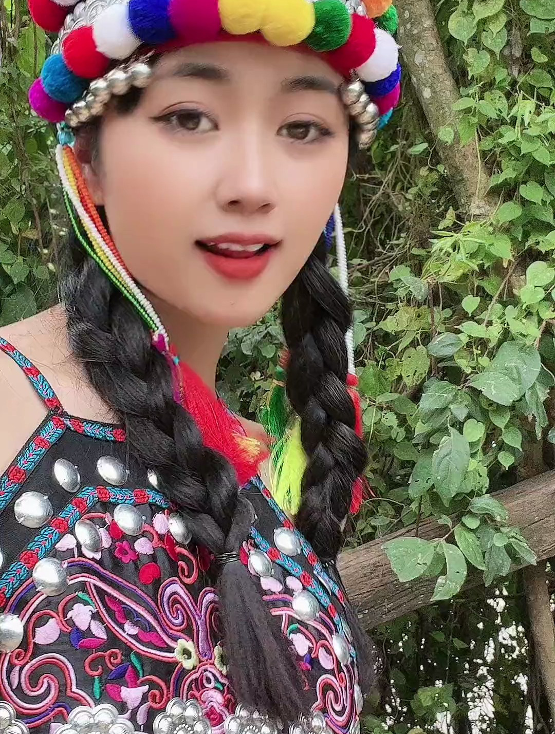 少数民族美女颜值图片