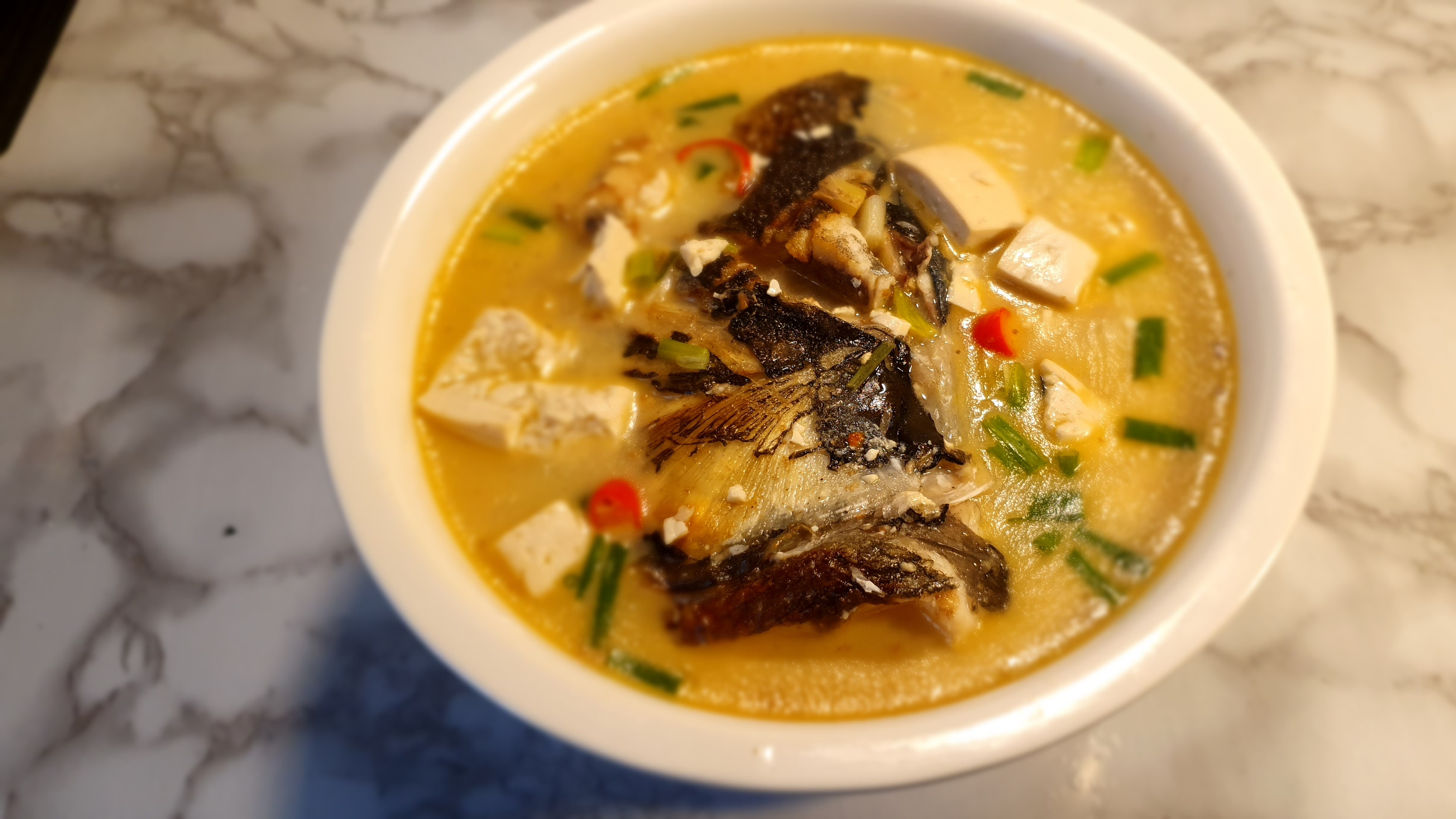 鱼头豆腐汤怎么做,像我这样做,最少吃八碗饭