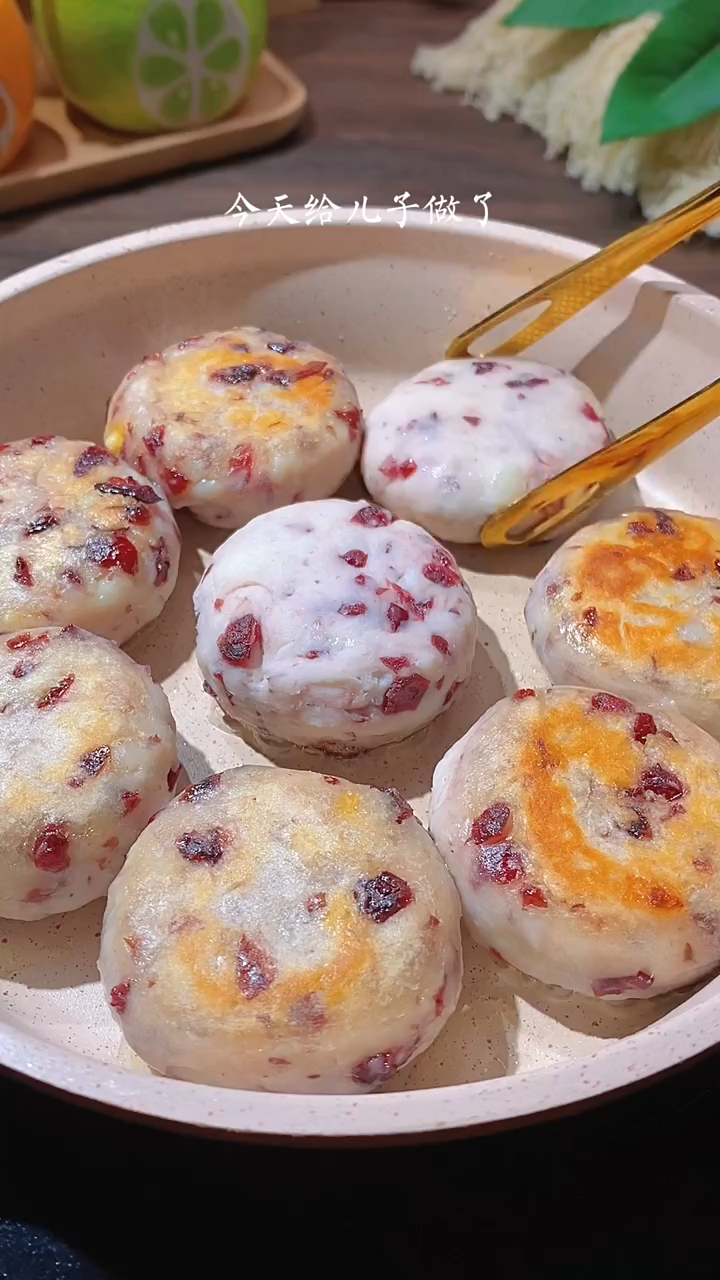 推荐一道蔓越莓山药饼做法,你们吃过吗?