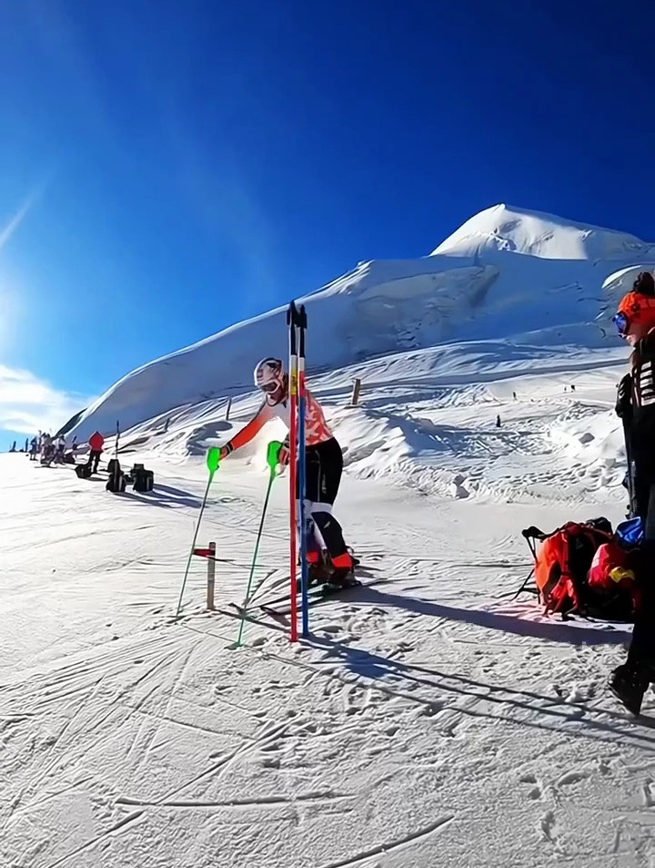 三分靠命运,七分靠打拼——尾崎八项