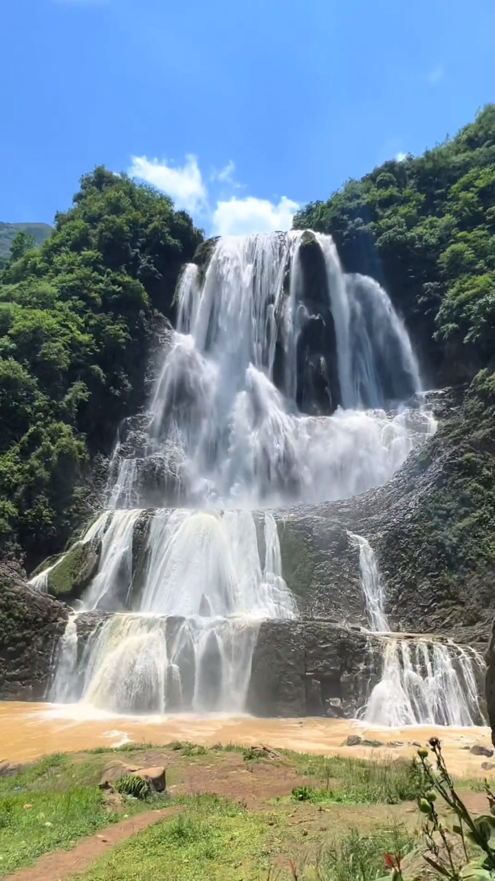 贵州滴水滩瀑布简介图片