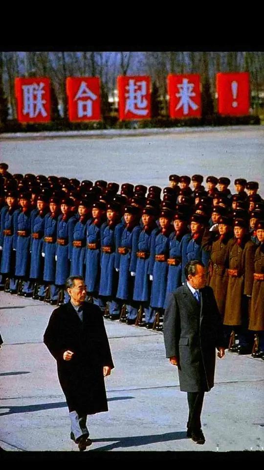 来自三军仪仗队的压迫感,1972年美国总统尼克松访华检阅三军仪仗队