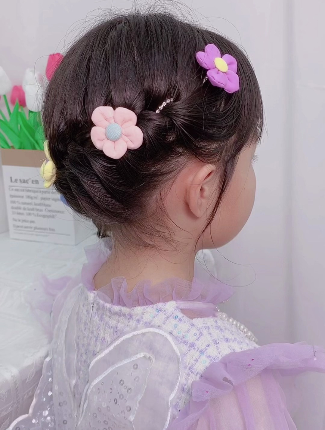 五一假期给女儿扎一款经典公主发型女儿会很喜欢的