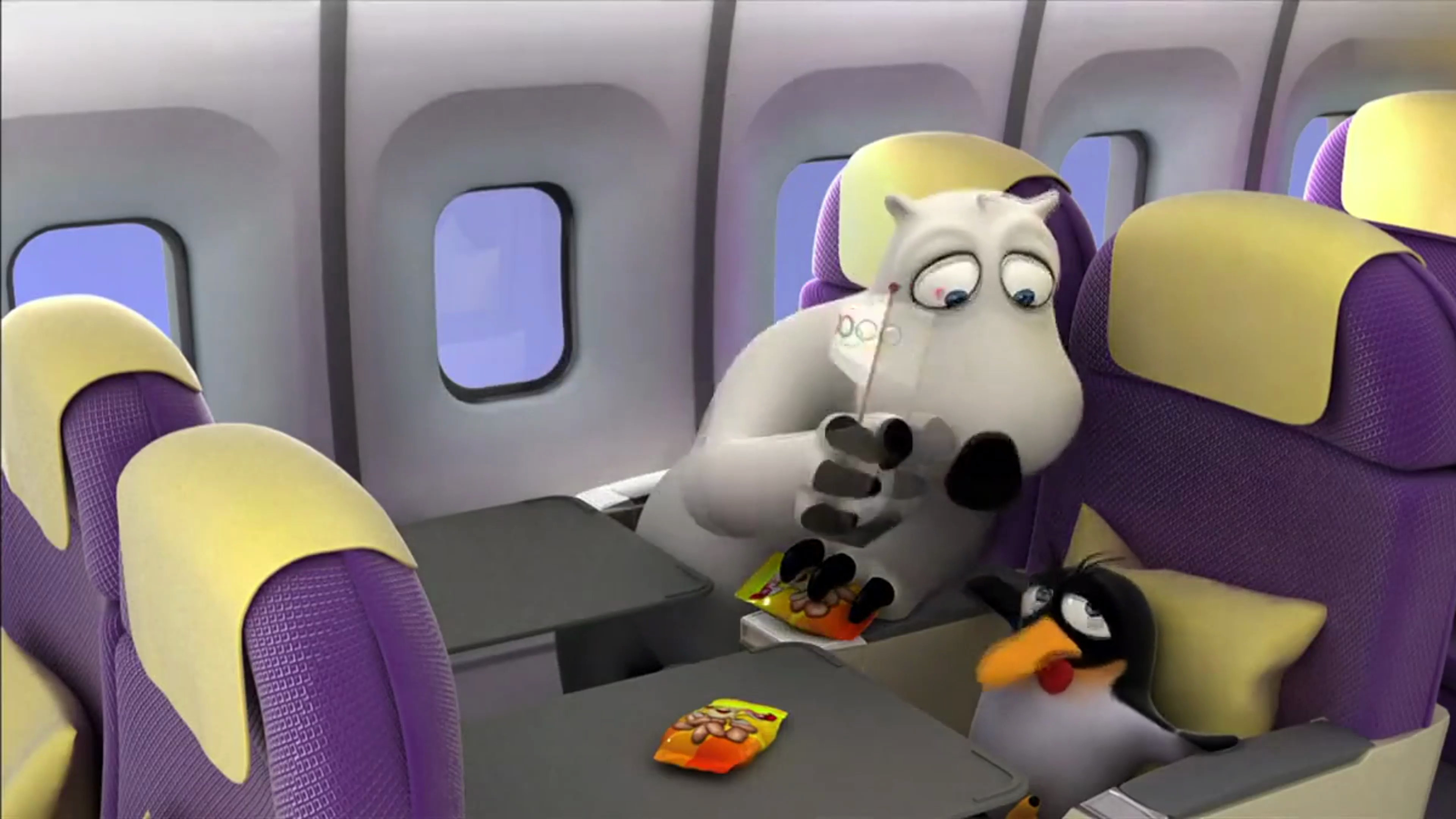 贝肯熊:贝肯熊乘坐飞机,竟然还偷吃企鹅的食物