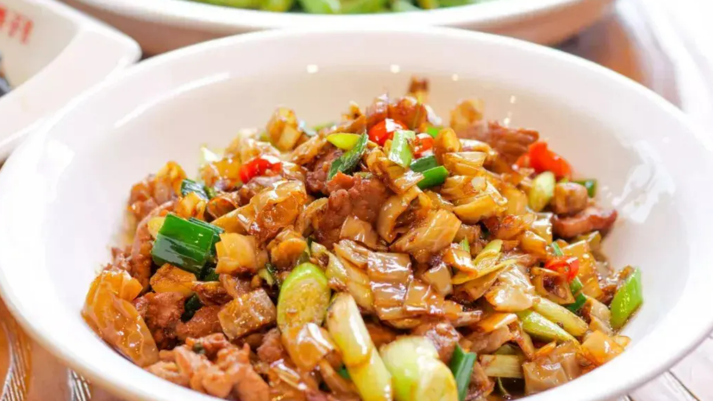 白辣椒炒肉的家常做法,开胃解馋又下饭,厨房小白也能轻松学会