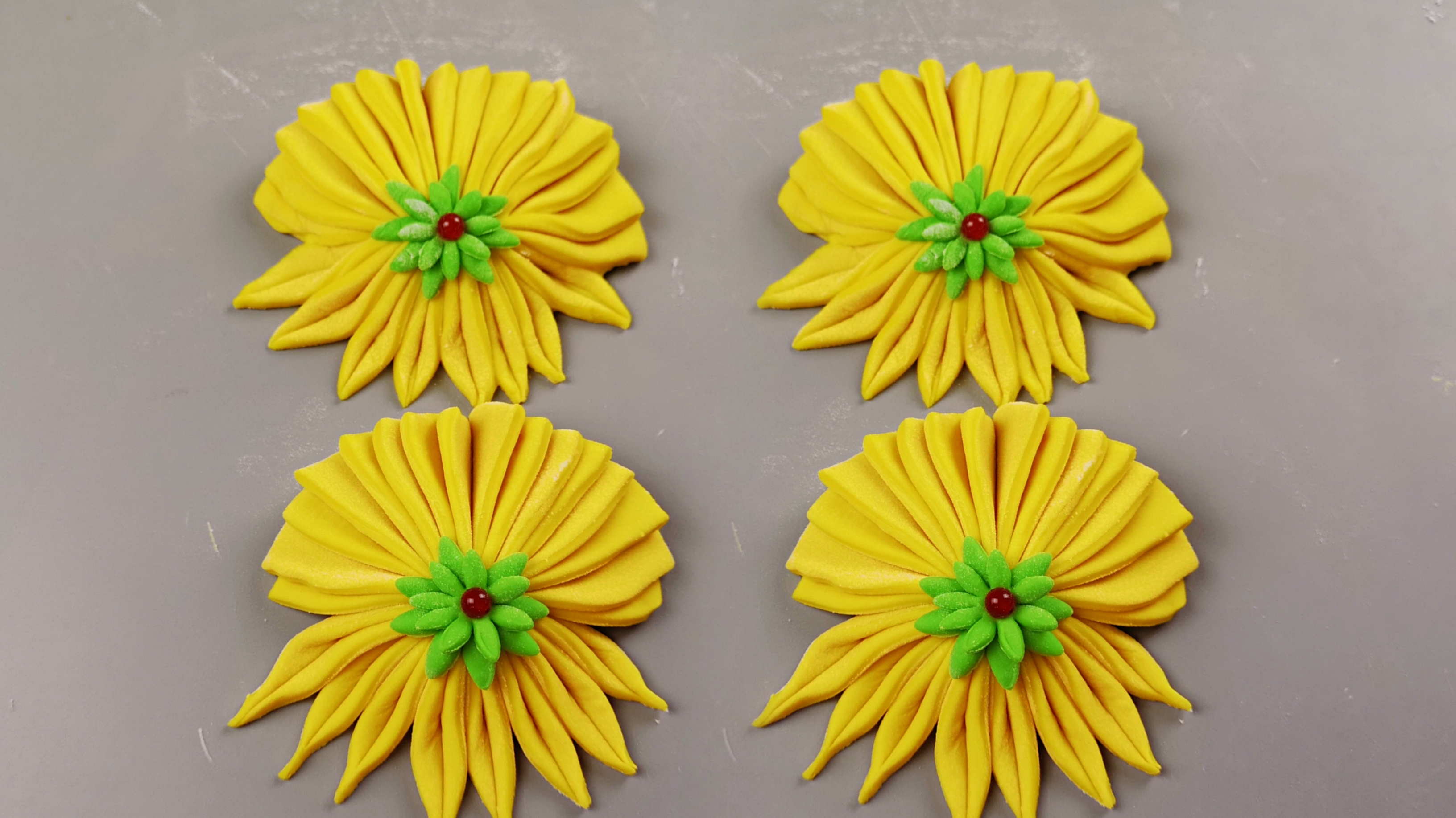 这么漂亮的花样面食,筷子一夹就好了,好简单啊