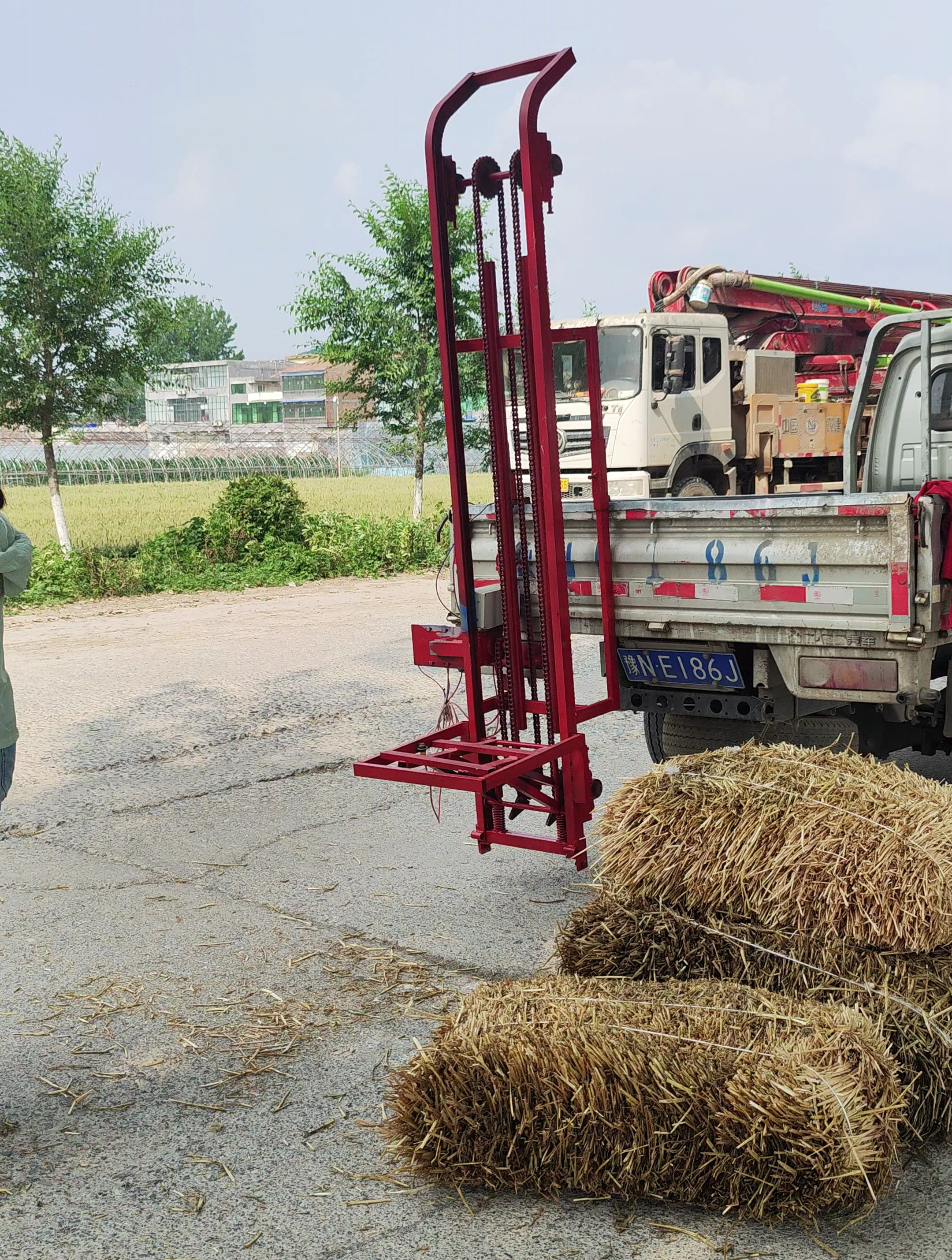 草捆装车机草捆提升机草捆装车神器捆草装车装草机草捆机12伏24伏-度
