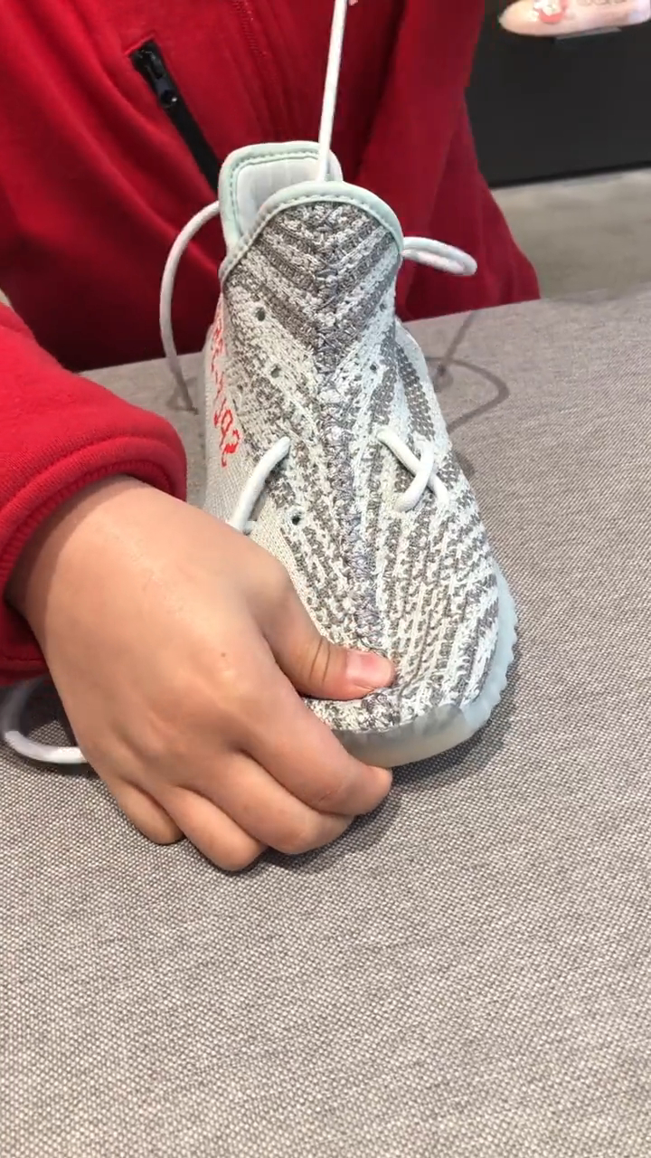 yeezy350鞋帶綁法分享!