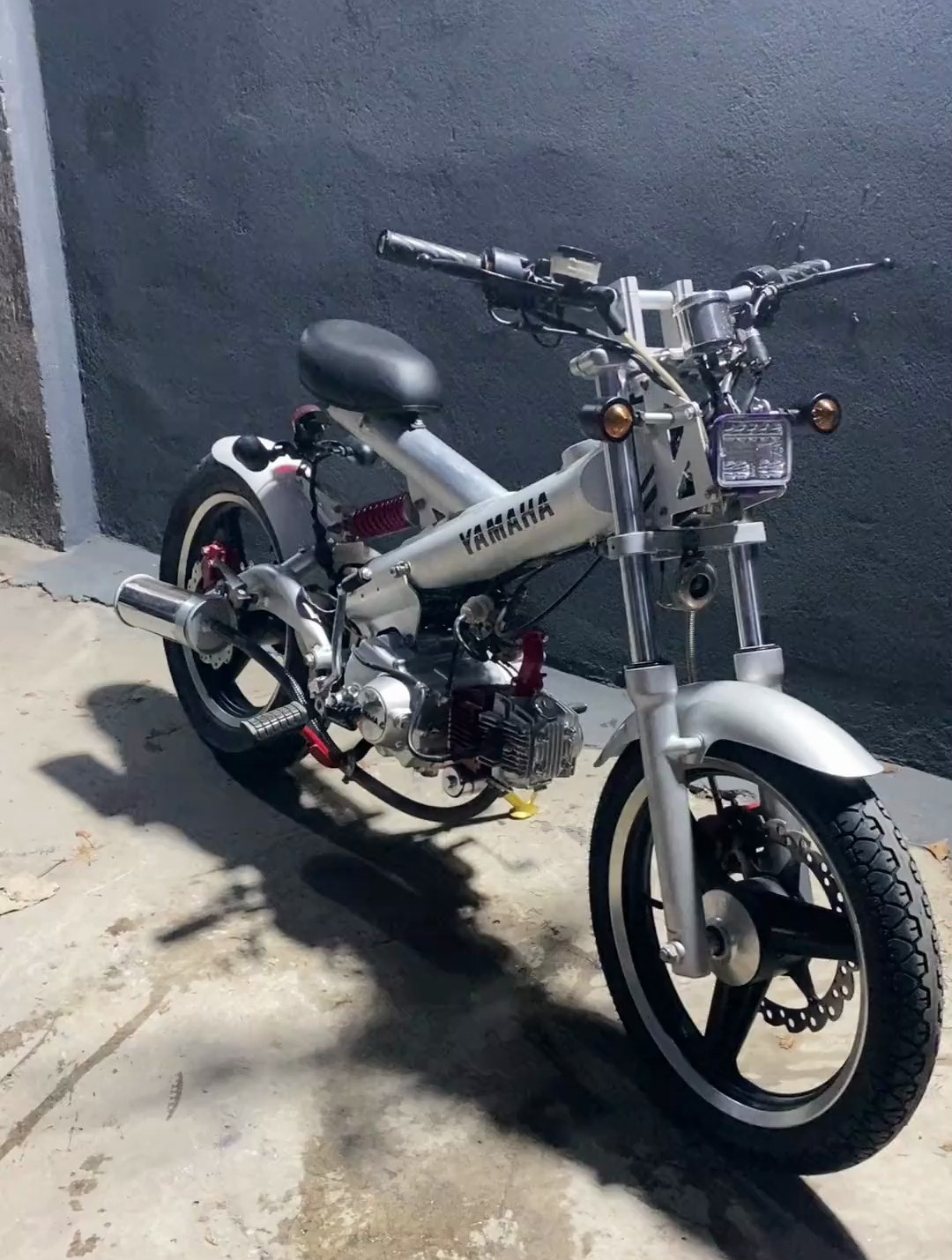 1982年本田小板凳