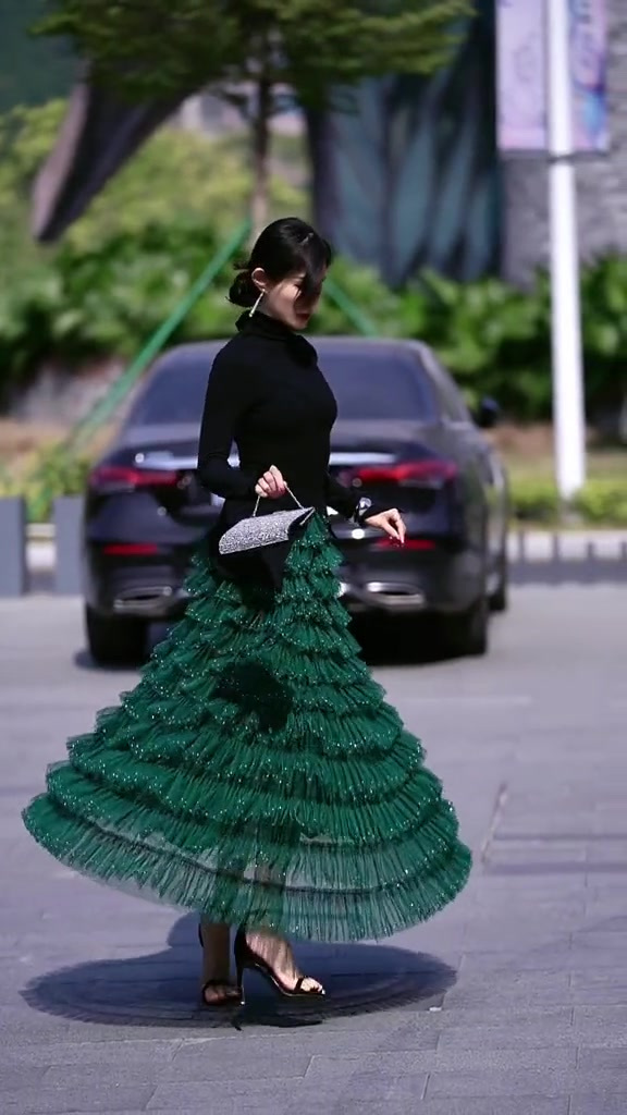 蛋糕裙 半身裙 街拍 美出高级感-度小视