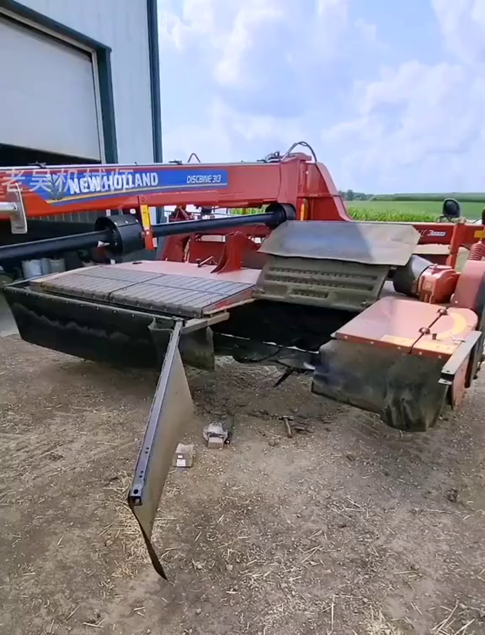 纽荷兰割草机换刀片,速度超快!看视频学技巧