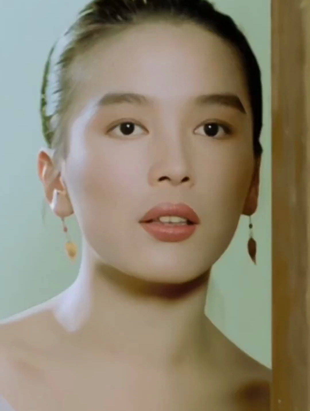 开心少女陈加玲,港圈冷门女神!