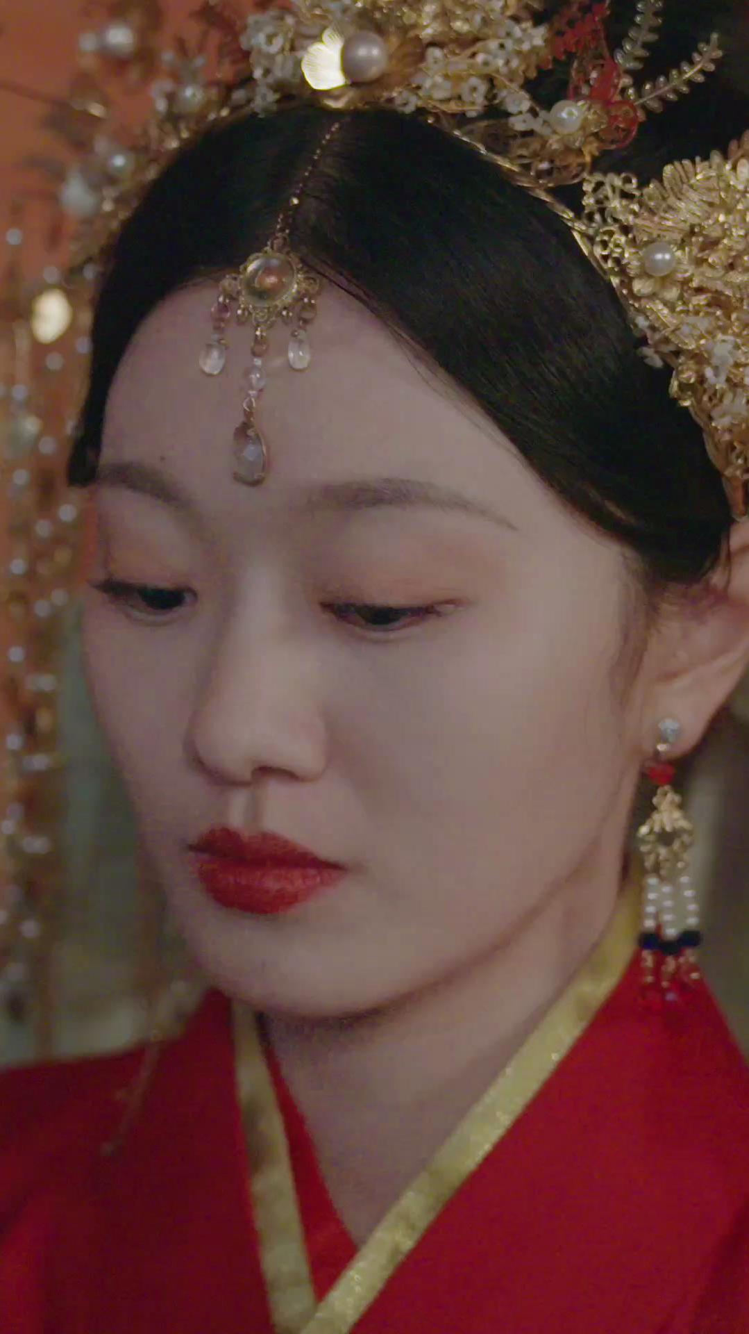 世子借酒消愁,旧情难舍,他会如何追回兰芷呢