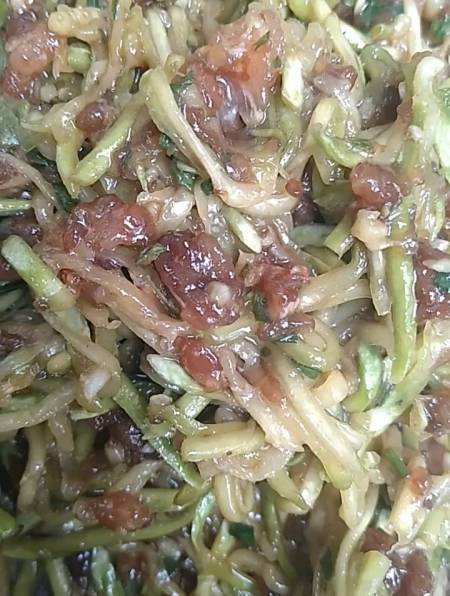 葱姜末儿不能少,有人喜欢坚决认为做饭不要放那么多调料-度小视