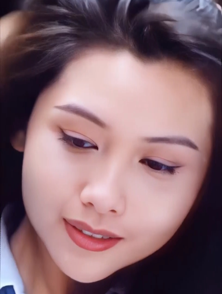 邱淑贞,袅袅婷婷的气质不愧是当代的顶流港星!