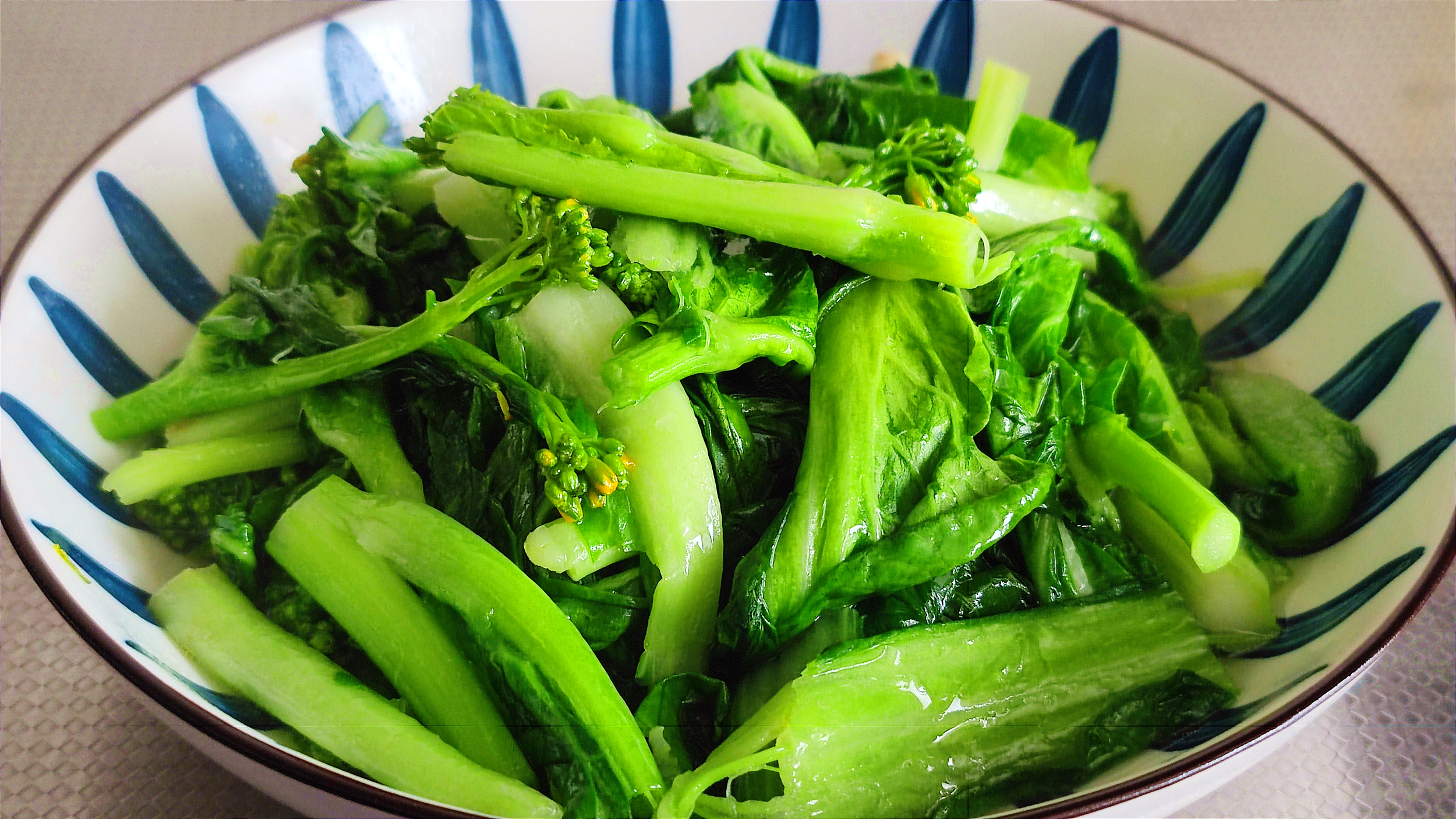 清炒白菜苔有窍门,这样炒出来脆嫩爽口不发苦,比肉都还好吃