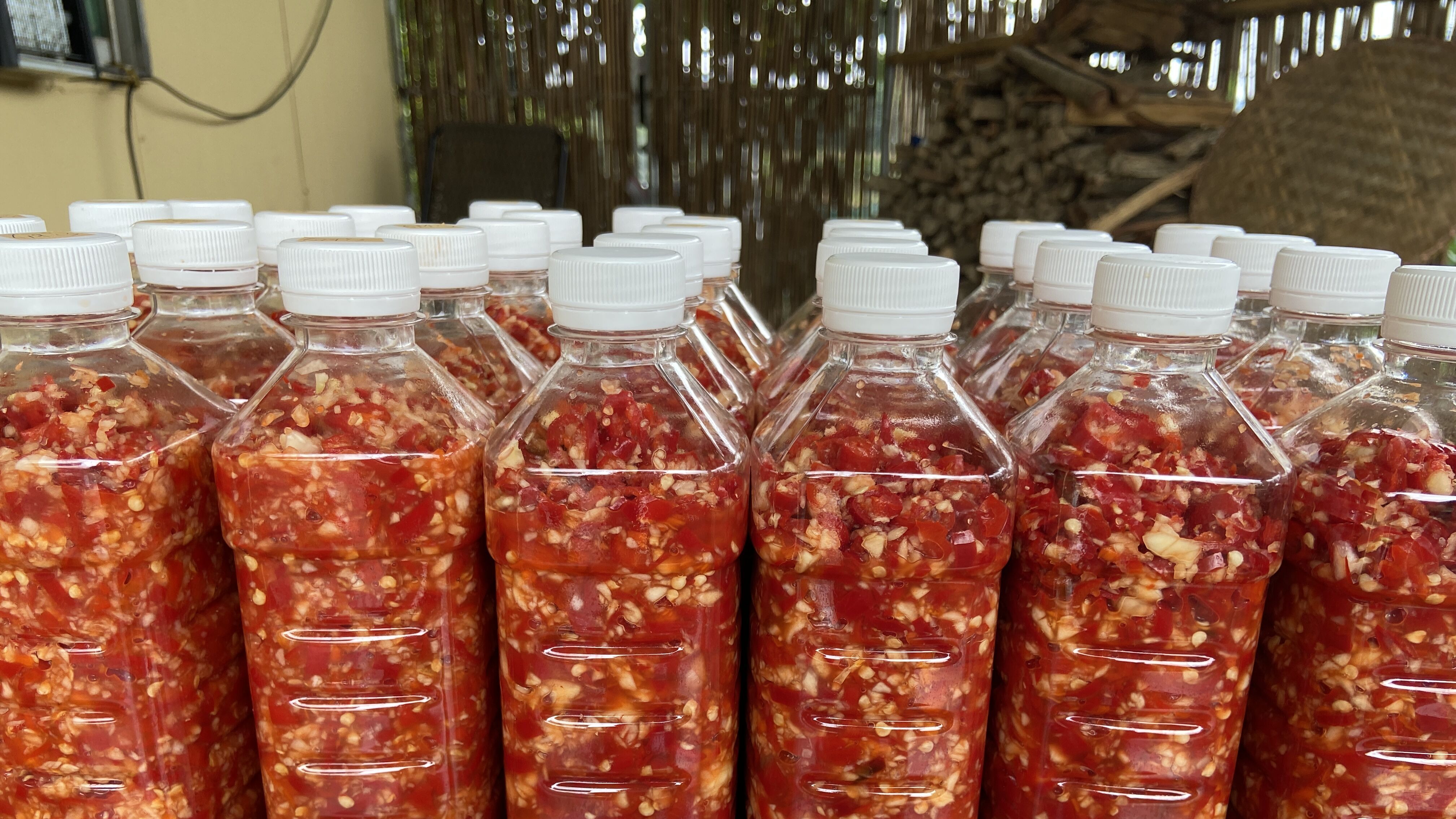 全国哪里的辣椒酱最好吃?我认为是非常具有代表性的桂林辣椒酱