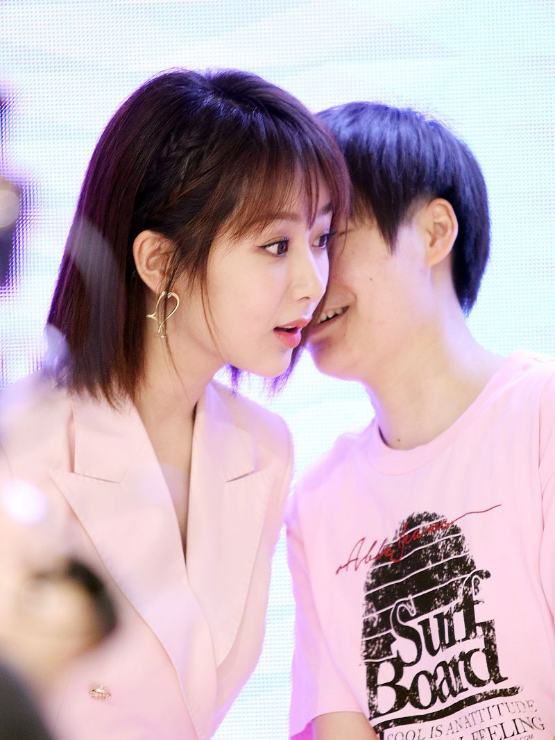 张一山与杨紫同台,幽默感十足,温暖治愈!