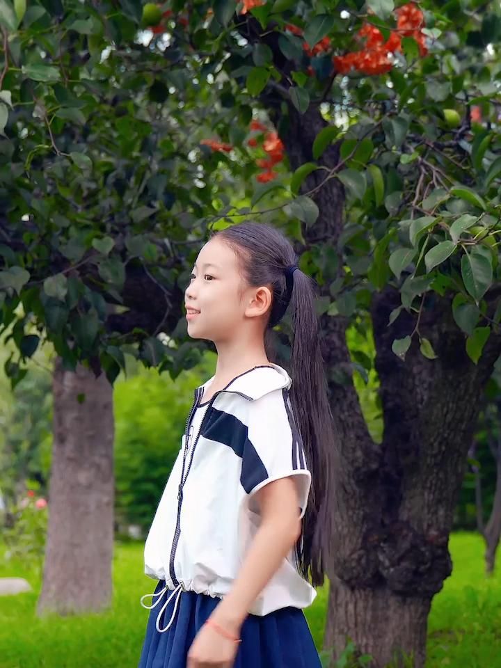 刘苏萱演唱夏日炎炎有你超甜太好听了