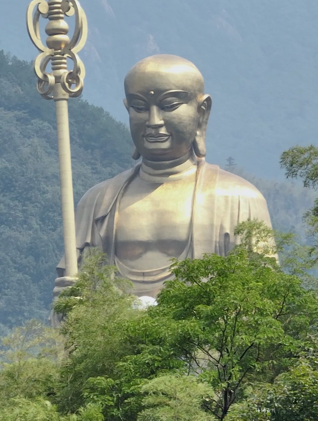 九华山地藏王菩萨铜像,高99米,总造价15亿,历经10年才竣工!