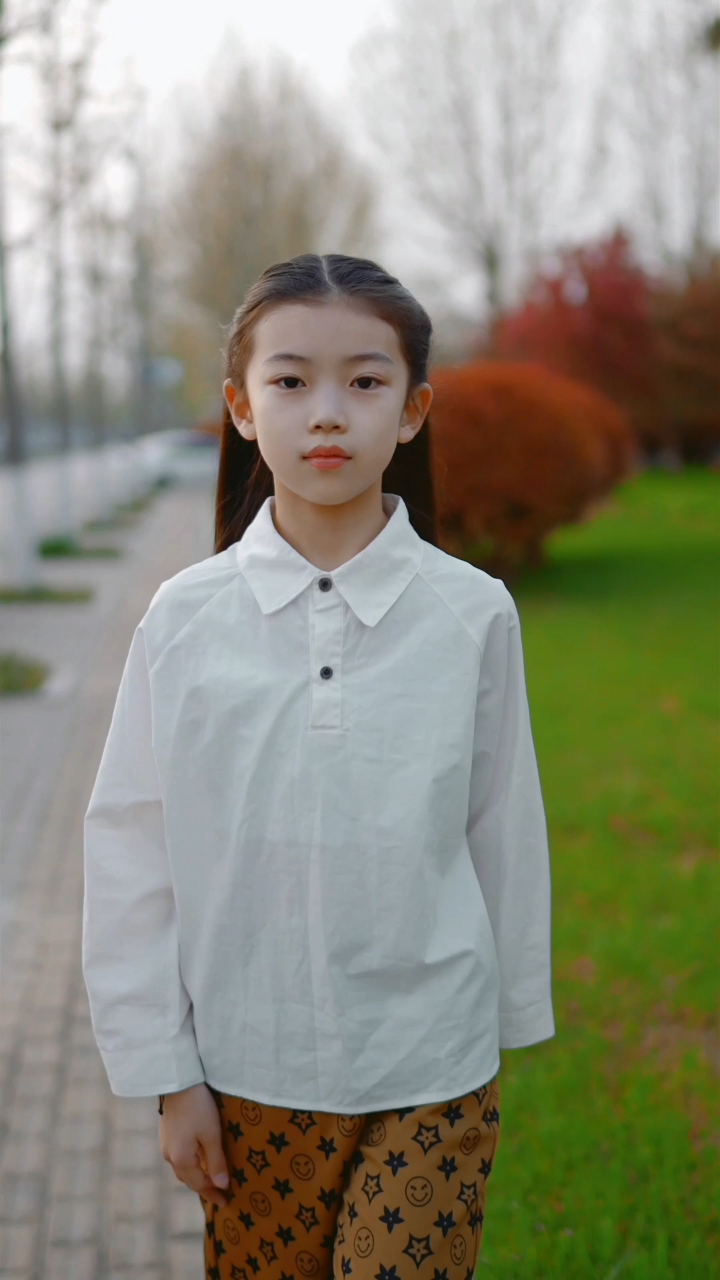 10岁女孩刘苏萱戏腔演绎《踏雪》一开口就爱上的嗓音-度小视