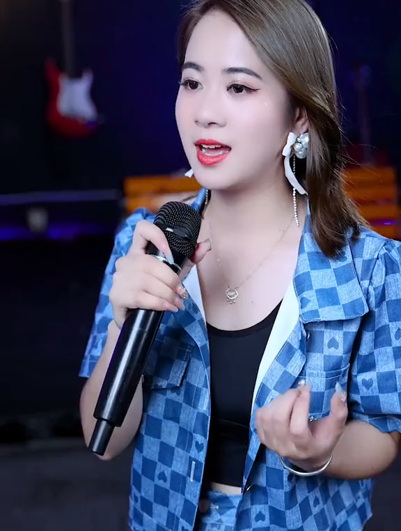 一天不喝都头晕 梁爽广东河阳 搞笑歌曲改编-度小视