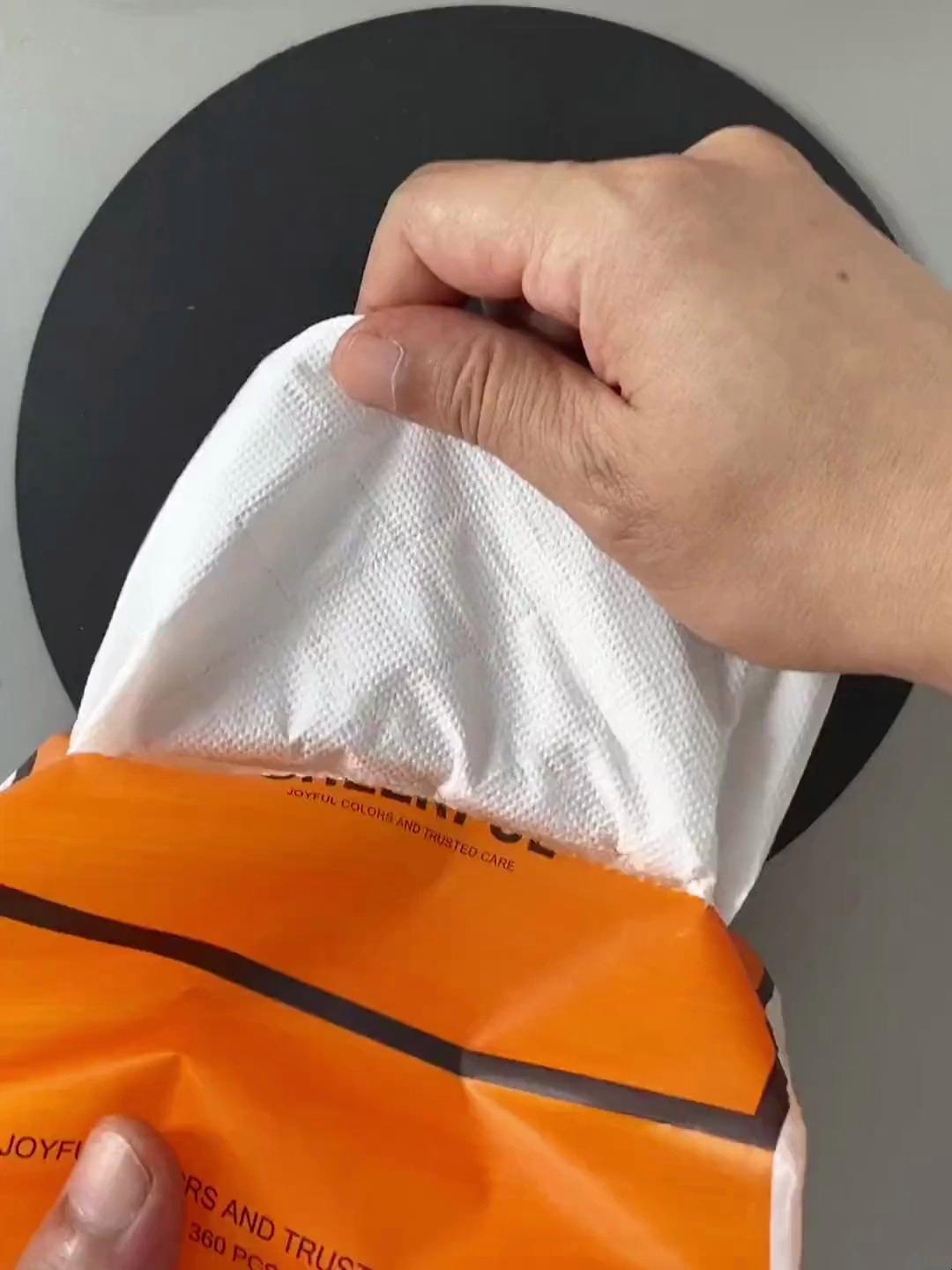 用家里的纸巾和孩子做简单漂亮的秋天主题儿童画吧