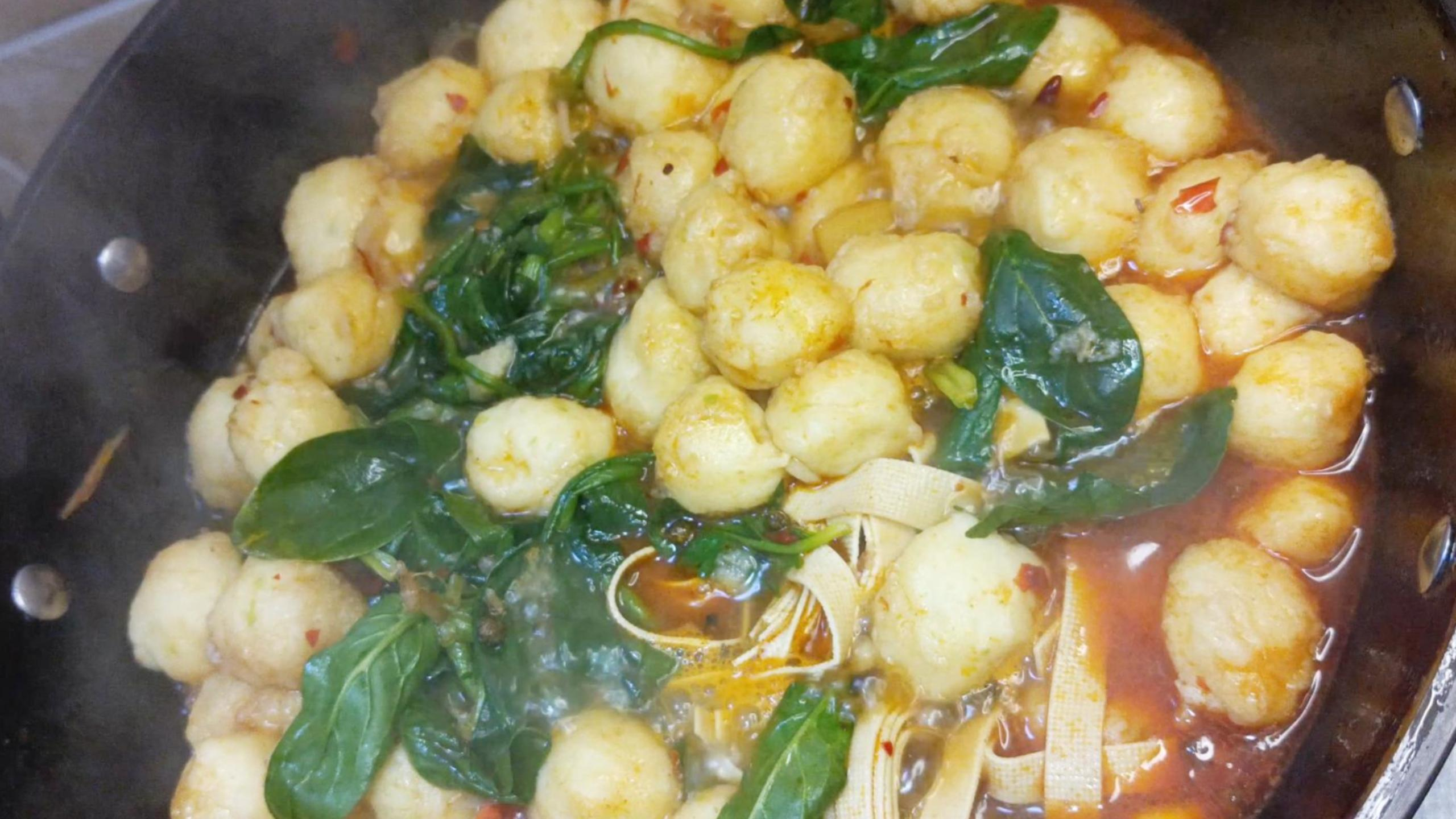 想吃鱼丸自己在家做无添加,做法步骤详细,鲜、嫩、滑涮火锅必备