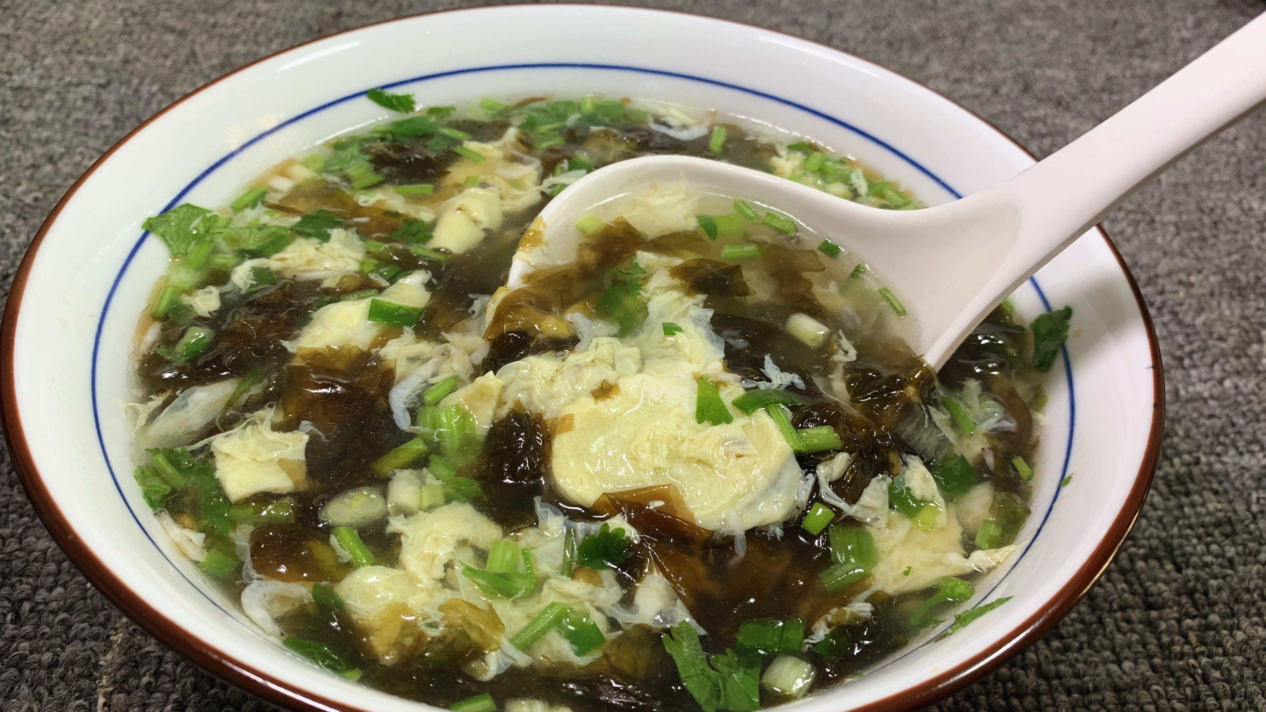 这才是紫菜蛋花汤正确做法,味道鲜美好喝有技巧,3分钟学会