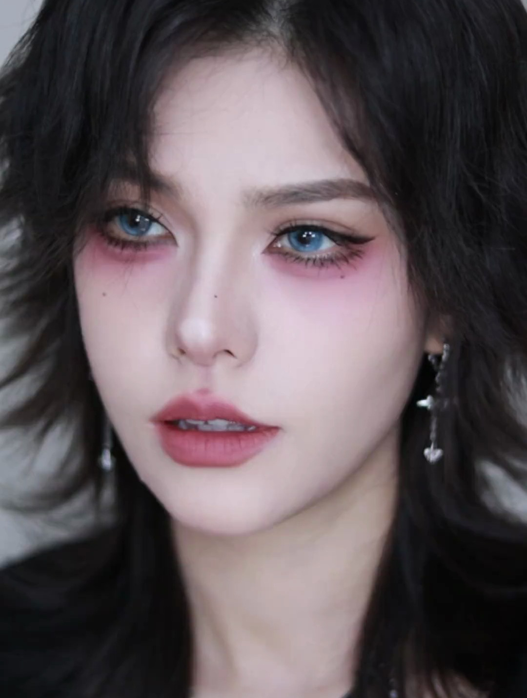 粉蓝嫩嫩病娇妆容教程来了,有手就会真的简单-度小视