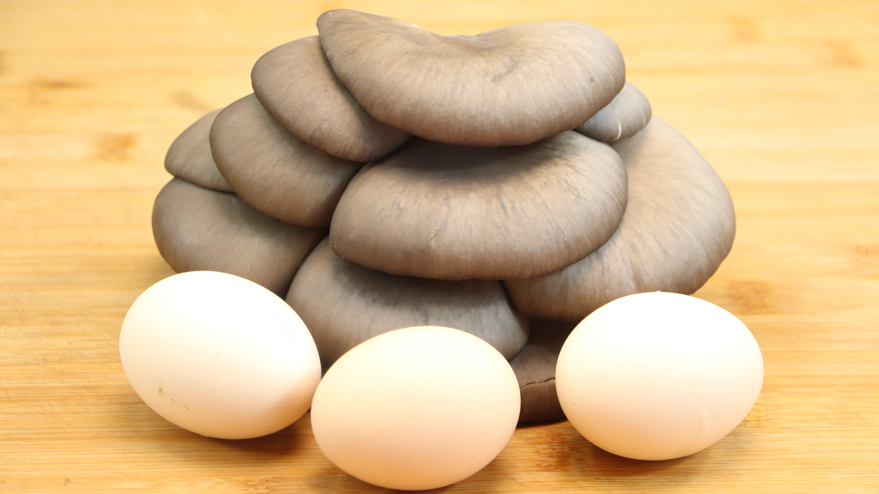 最近鸡蛋蘑菇这做法火了,在家做成本不到10钱,饭店很火的一盘菜