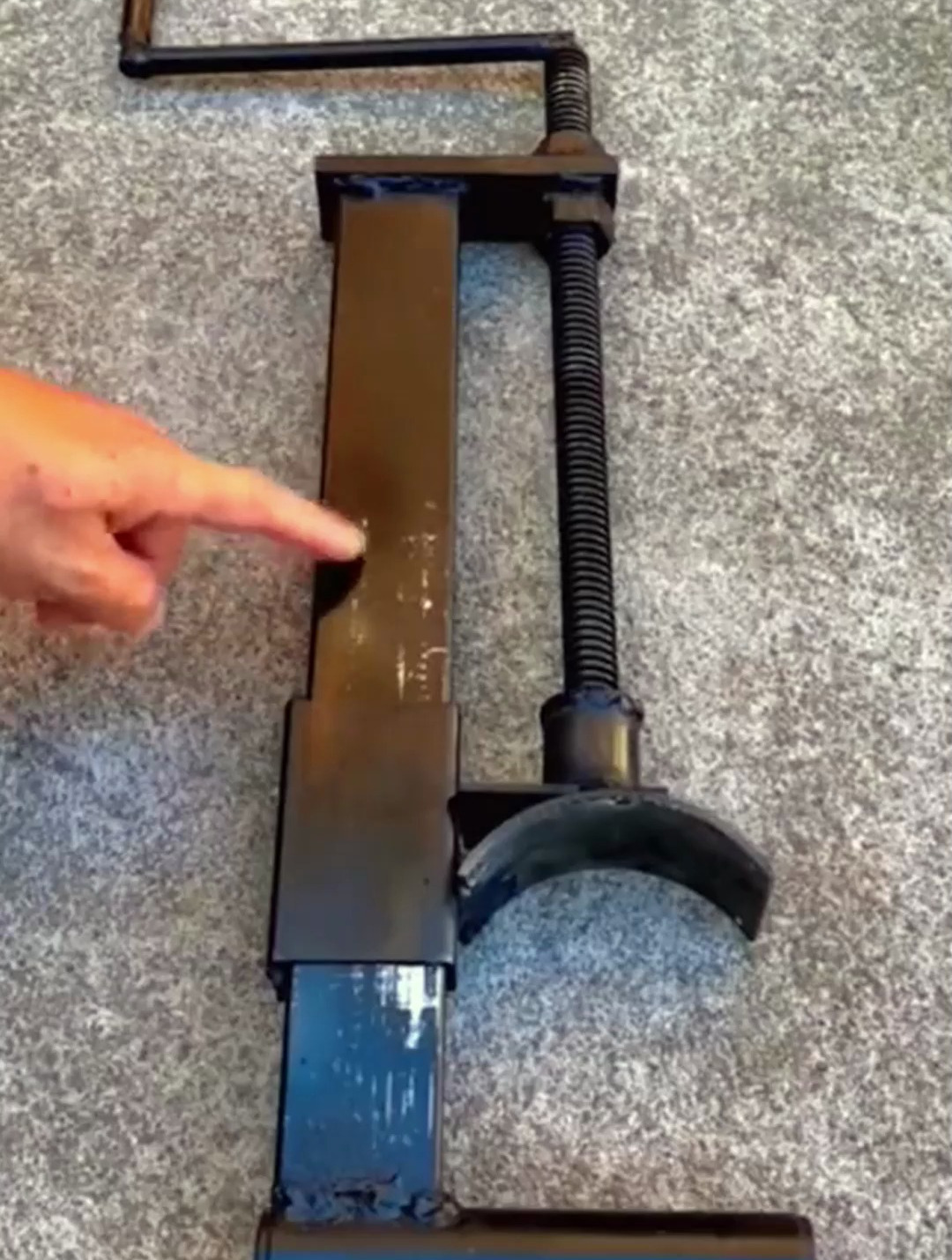 大家都在推荐的"苗木直弯器",真是太好用了,太方便啦!