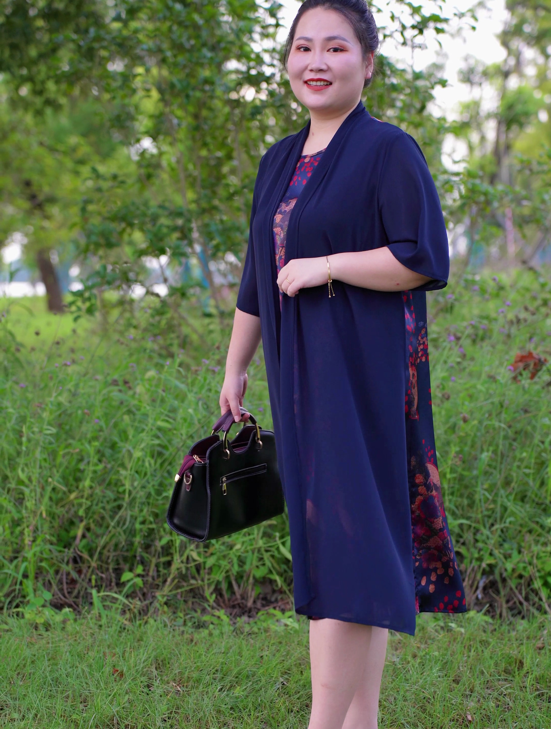 中老年连衣裙,假两件版型,宽松显瘦,加肥加大码,240斤可穿!