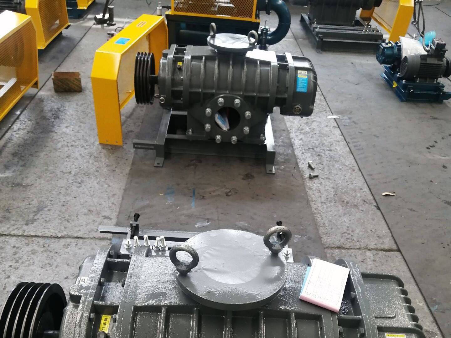 负压龙铁真空泵