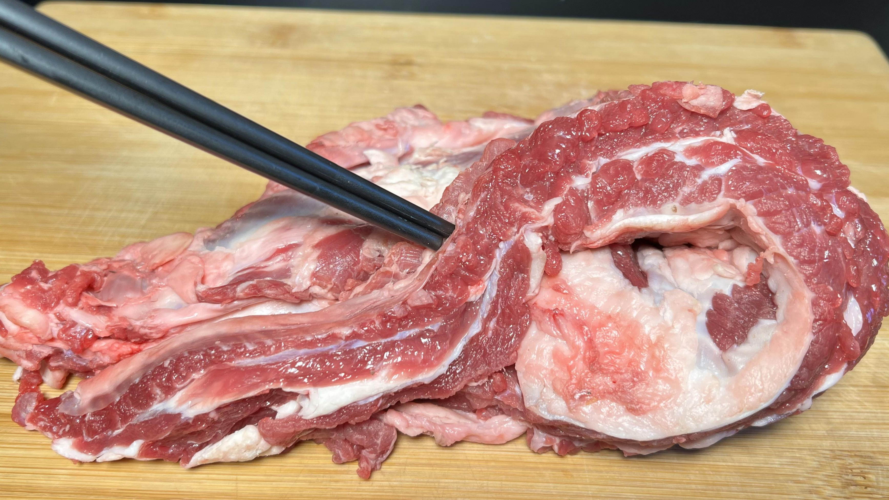 30年大厨教你一招红烧牛肉好吃的秘诀,步骤详细,肉质软烂入味
