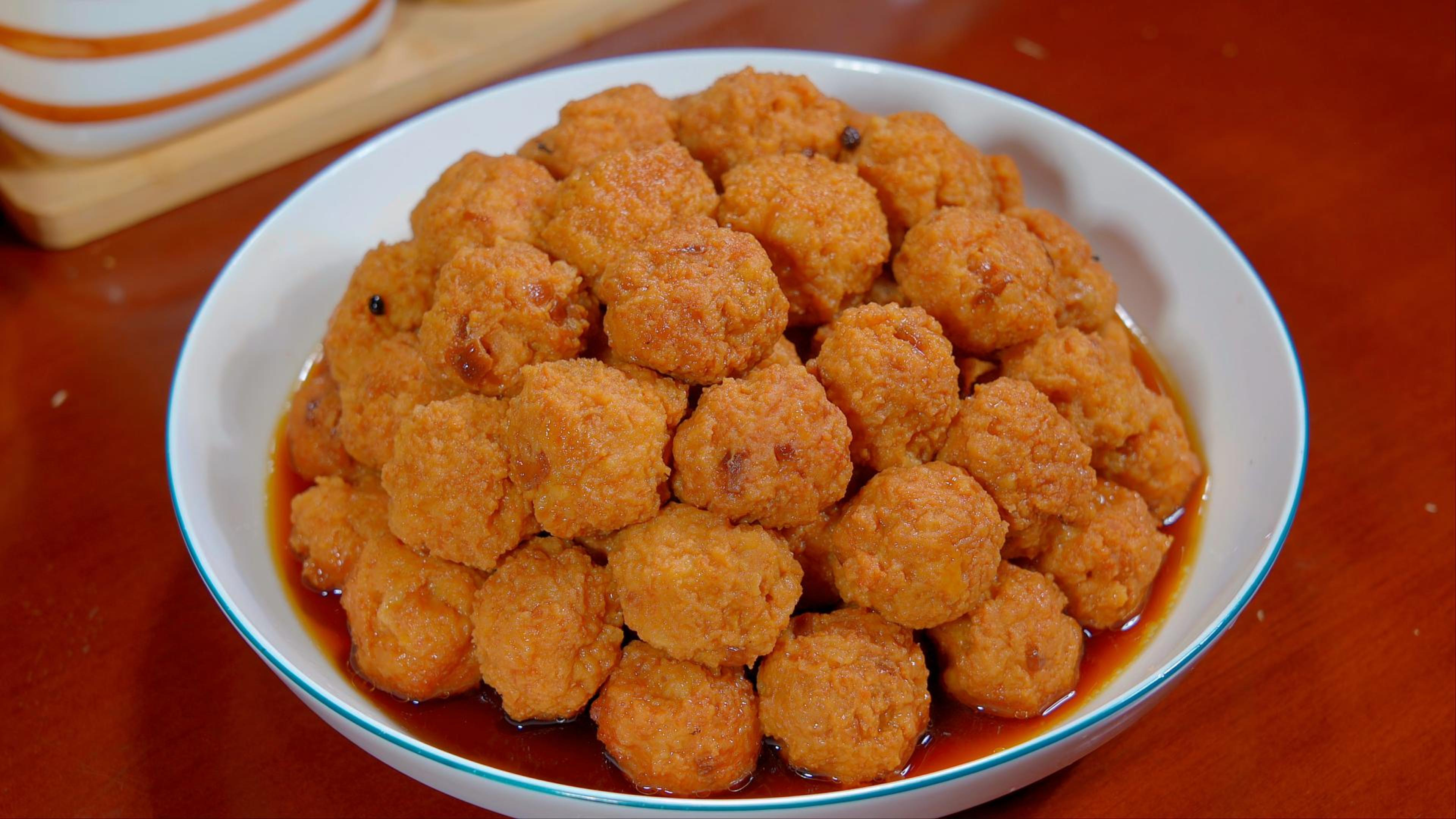 河南传统扣碗蒸丸子，过年必备硬菜，软香入味真好吃，做法还简单