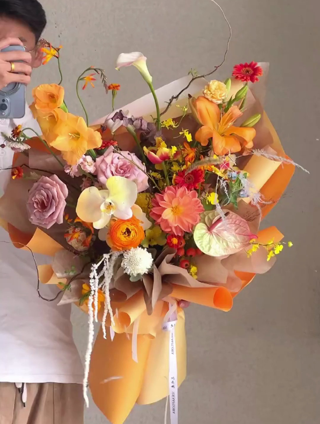 武汉花艺培训|自然风橙色系花束一束秋日明媚的自然