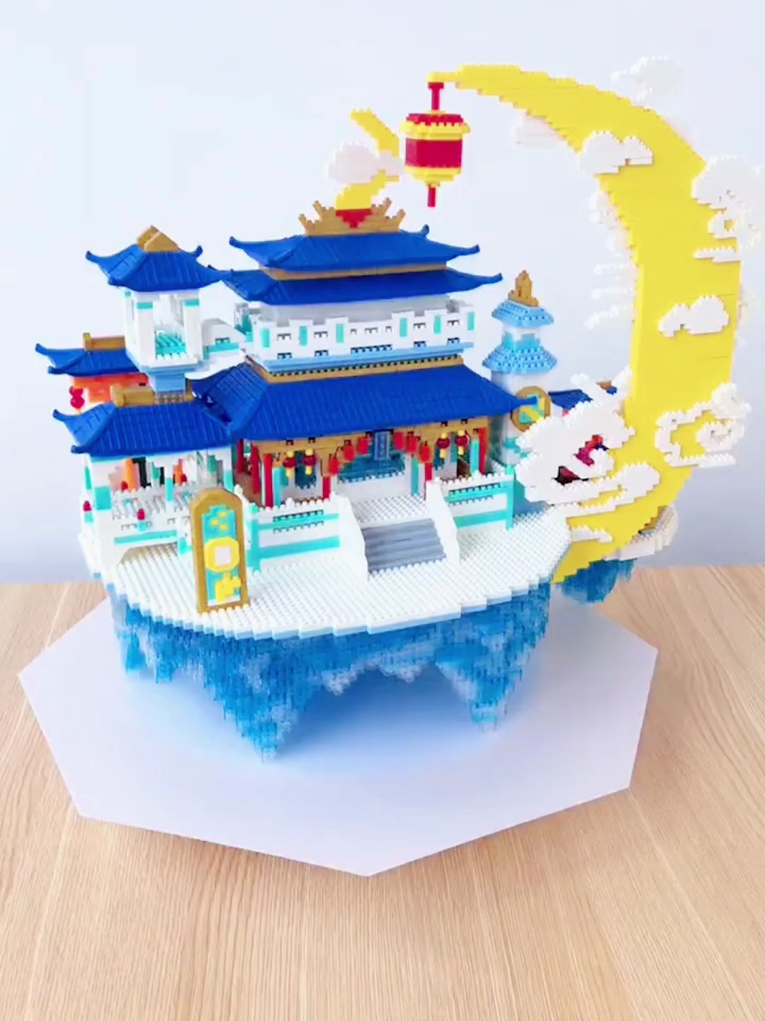 绝美版-广寒宫,8008颗粒积木!-度小视