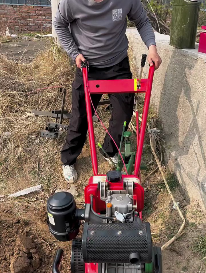 新款升级矮架小红牛链轨式微耕机-度小视