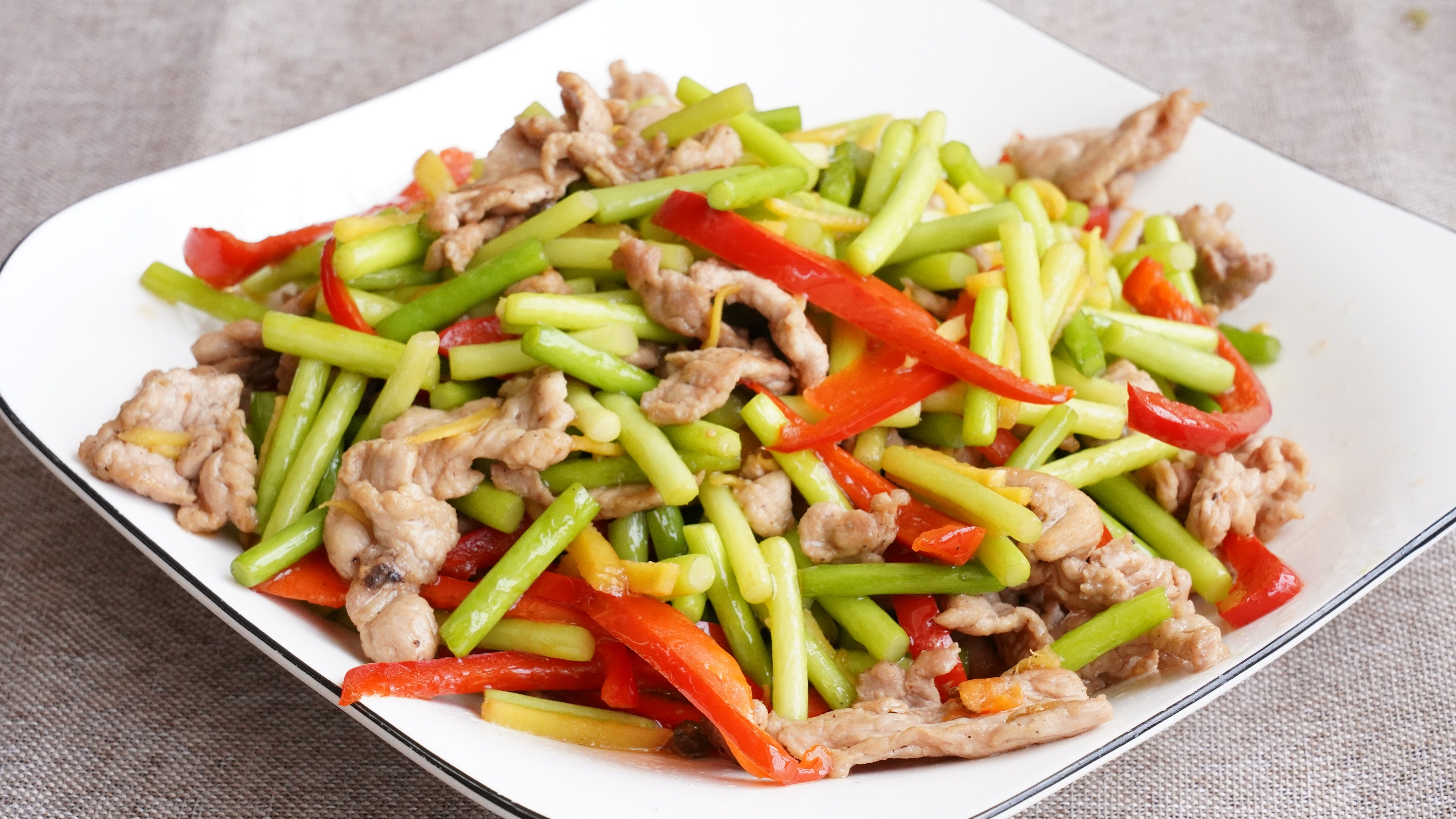 蒜苔炒肉的家常做法,简单好学,色香味俱全