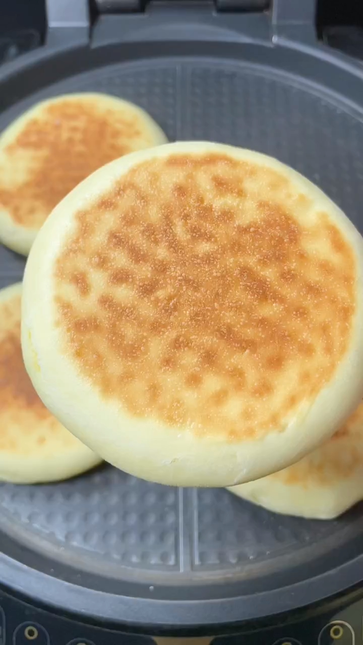 奶香饼的简单做法 比面包都好吃 每次做好多 一家人都不够吃-度小视