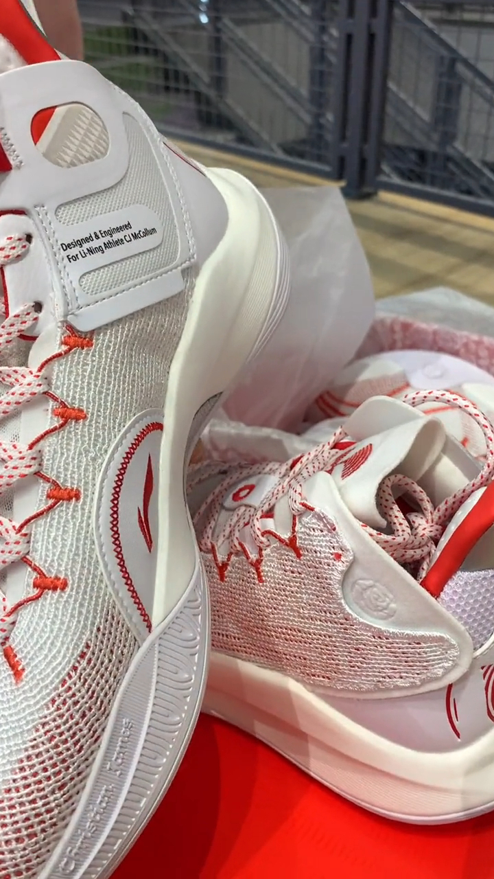 李宁cj-1麦科勒姆篮球鞋开箱分享!-度小视