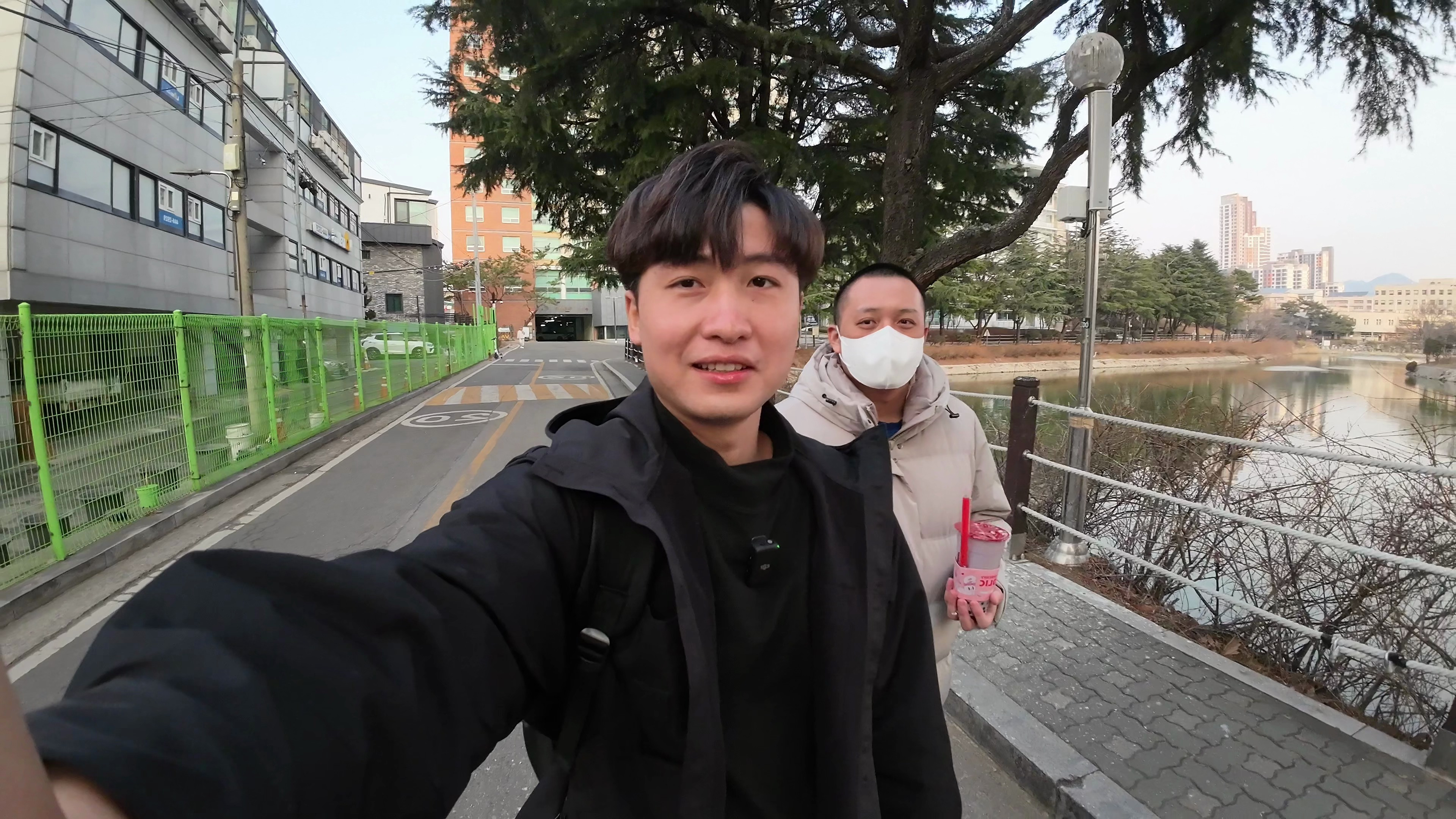 韩国大学食堂吃一餐4000韩元,四菜一汤每天不重样,看看今天吃啥