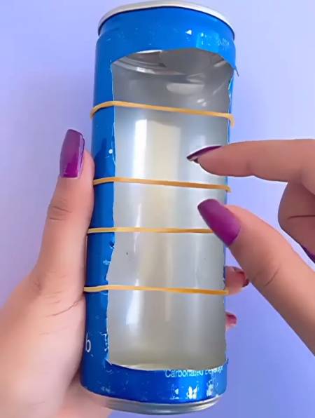 一个易拉罐,几根橡皮筋,就可以制作出一个小乐器!-度小视