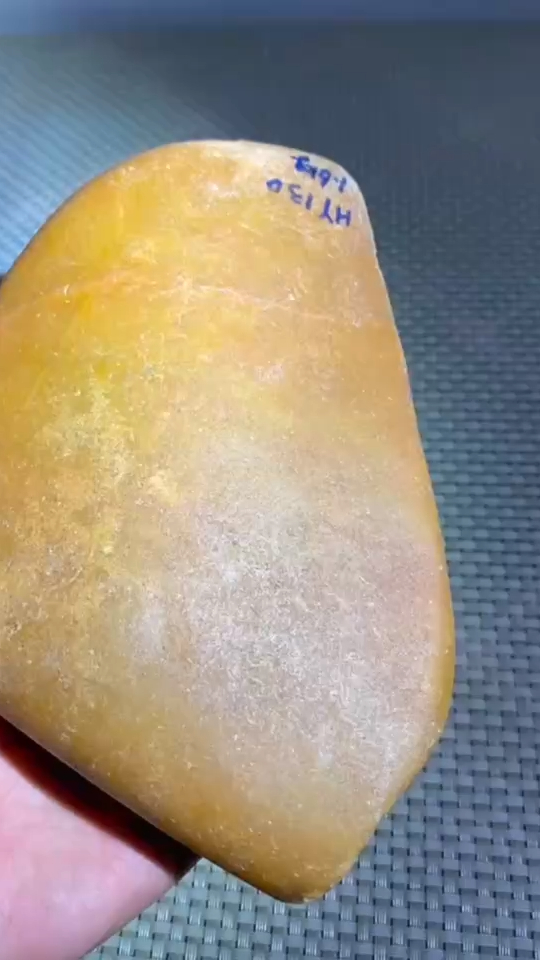 大马坎水石手镯料,整个料子翻沙细腻均匀,压灯种水十足-度小视