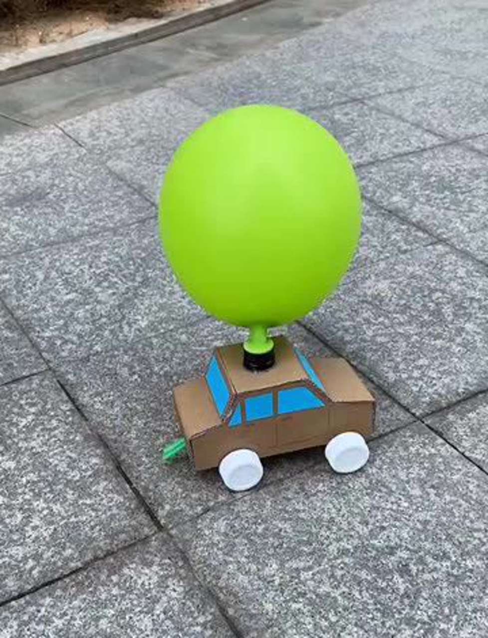 变废为宝,和孩子一起动手做辆小汽车 亲子diy