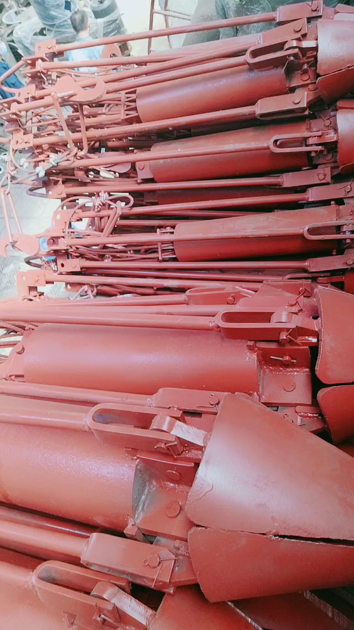 水泵掉井里了怎么办?打捞器抓锥直接可以淘井