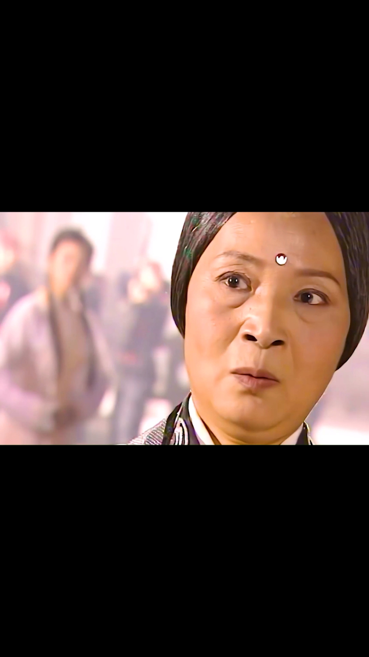 倚天屠龙记灭绝师太中了埋伏不仅没要回刀还丢了倚天剑